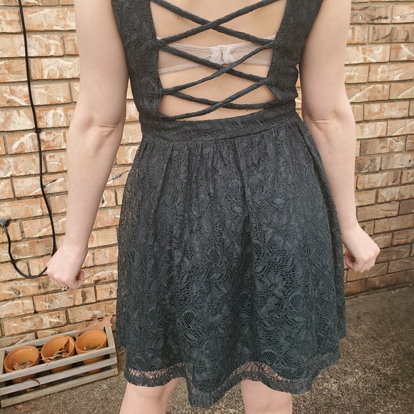 Dark Green Lace Strappy Back Mini Dress - Picture 5 of 6